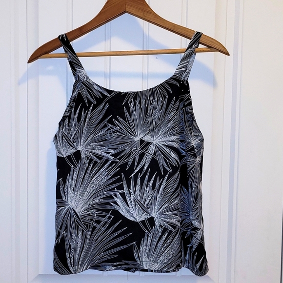 Tropical Palms Top - Picture 3 of 3